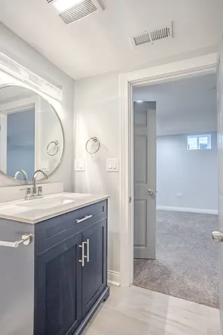 1013 West 18th Place Chicago IL 60608