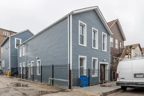 1013 West 18th Place Chicago IL 60608
