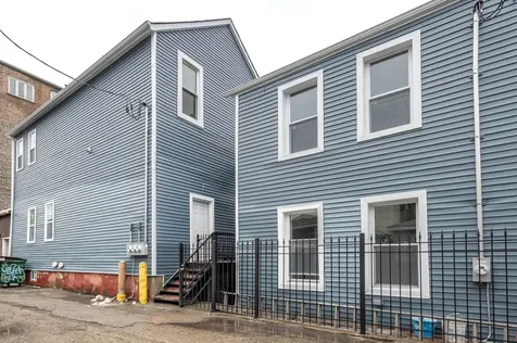 1013 West 18th Place Chicago IL 60608
