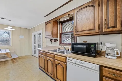 646 North Cove Court Decatur IL 62521