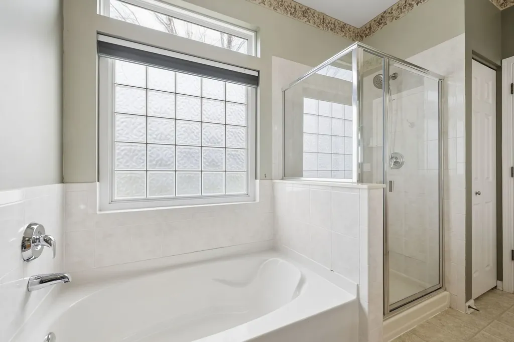 2189 Paddington Court Aurora IL 60502