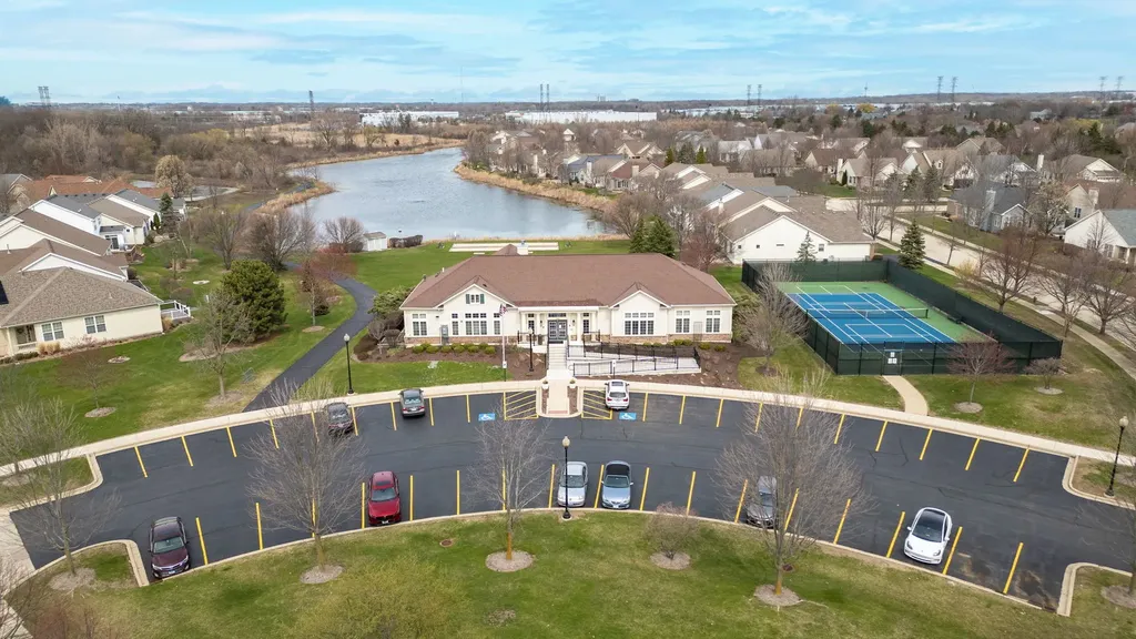 2189 Paddington Court Aurora IL 60502