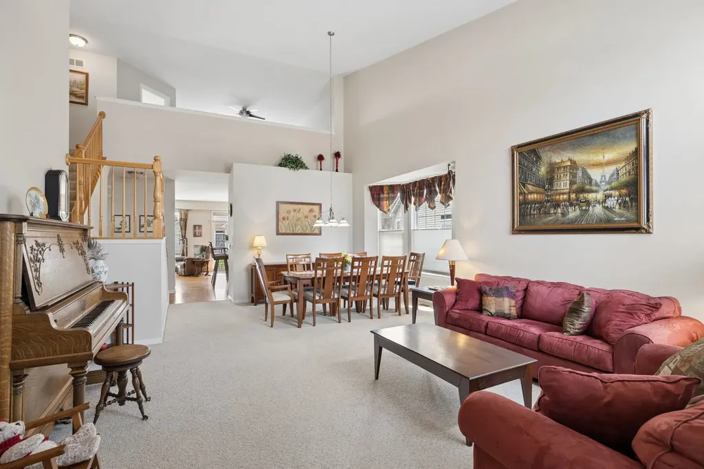 2189 Paddington Court Aurora IL 60502
