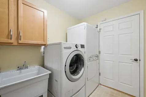 2189 Paddington Court Aurora IL 60502