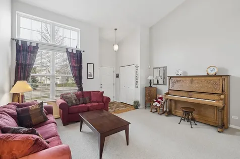 2189 Paddington Court Aurora IL 60502