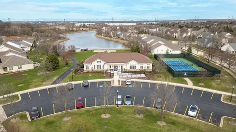2189 Paddington Court Aurora IL 60502