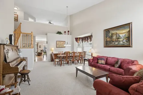 2189 Paddington Court Aurora IL 60502