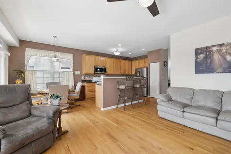 2189 Paddington Court Aurora IL 60502