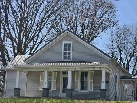1228 South 12th Street Quincy IL 62301