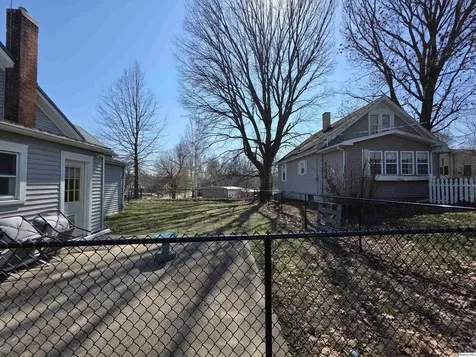 1228 South 12th Street Quincy IL 62301