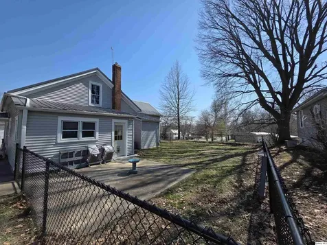 1228 South 12th Street Quincy IL 62301