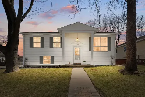 1421 Barberry Lane Round Lake Beach IL 60073