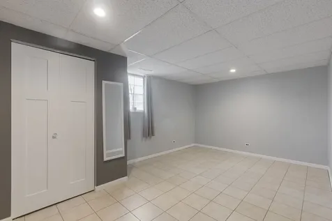 1421 Barberry Lane Round Lake Beach IL 60073