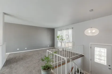 1421 Barberry Lane Round Lake Beach IL 60073