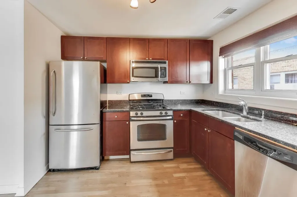 2501 West Bryn Mawr Avenue Chicago IL 60659