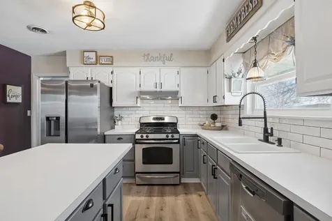635 North Elm Street Herscher IL 60941