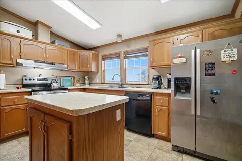 6009 Park Road Clinton IL 61727