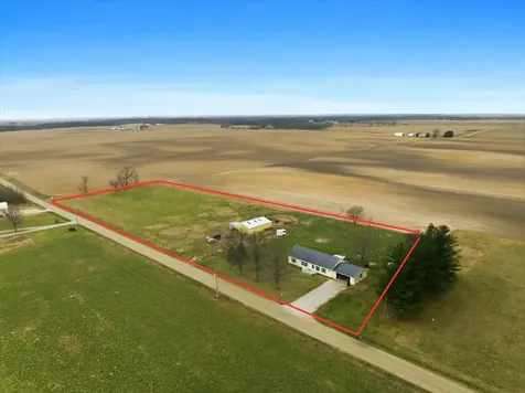 6009 Park Road Clinton IL 61727