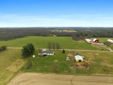 6009 Park Road Clinton IL 61727