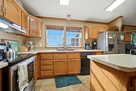 6009 Park Road Clinton IL 61727