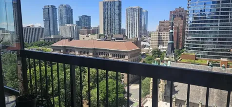 33 West Delaware Place Chicago IL 60610