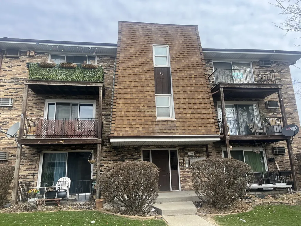 7100 99TH Street Chicago Ridge IL 60415