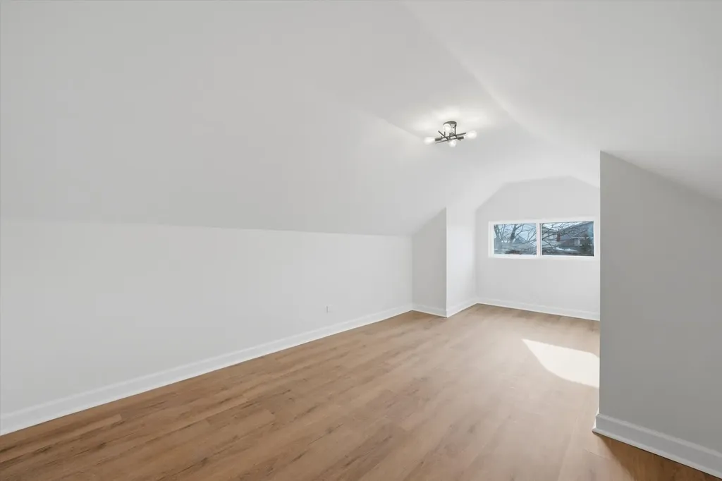 7517 South Carpenter Street Chicago IL 60620