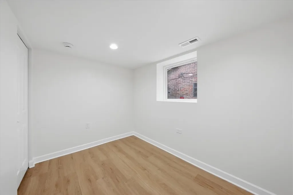 7517 South Carpenter Street Chicago IL 60620