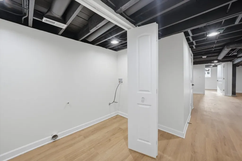 7517 South Carpenter Street Chicago IL 60620