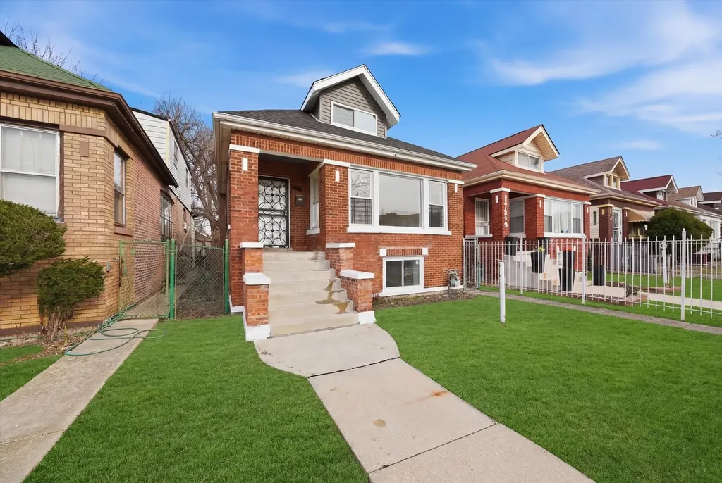 7517 South Carpenter Street Chicago IL 60620