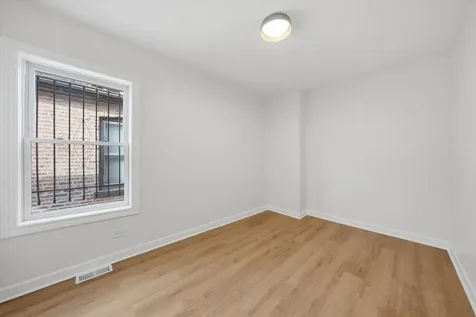 7517 South Carpenter Street Chicago IL 60620