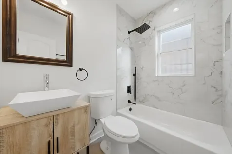 7517 South Carpenter Street Chicago IL 60620