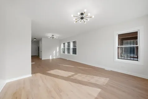7517 South Carpenter Street Chicago IL 60620