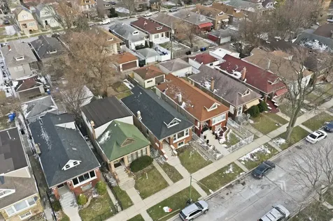 7517 South Carpenter Street Chicago IL 60620