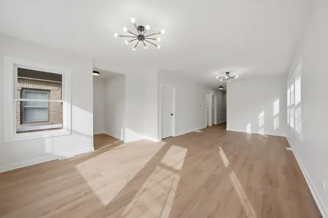 7517 South Carpenter Street Chicago IL 60620
