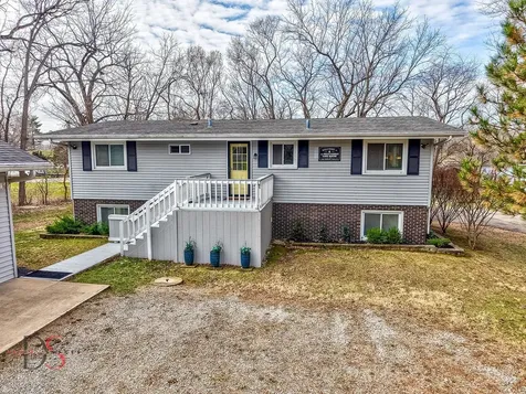 152 Beachview Court Varna IL 61375