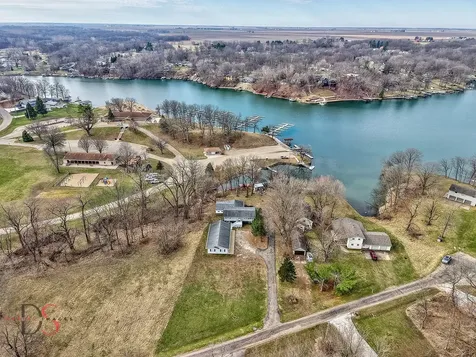 152 Beachview Court Varna IL 61375