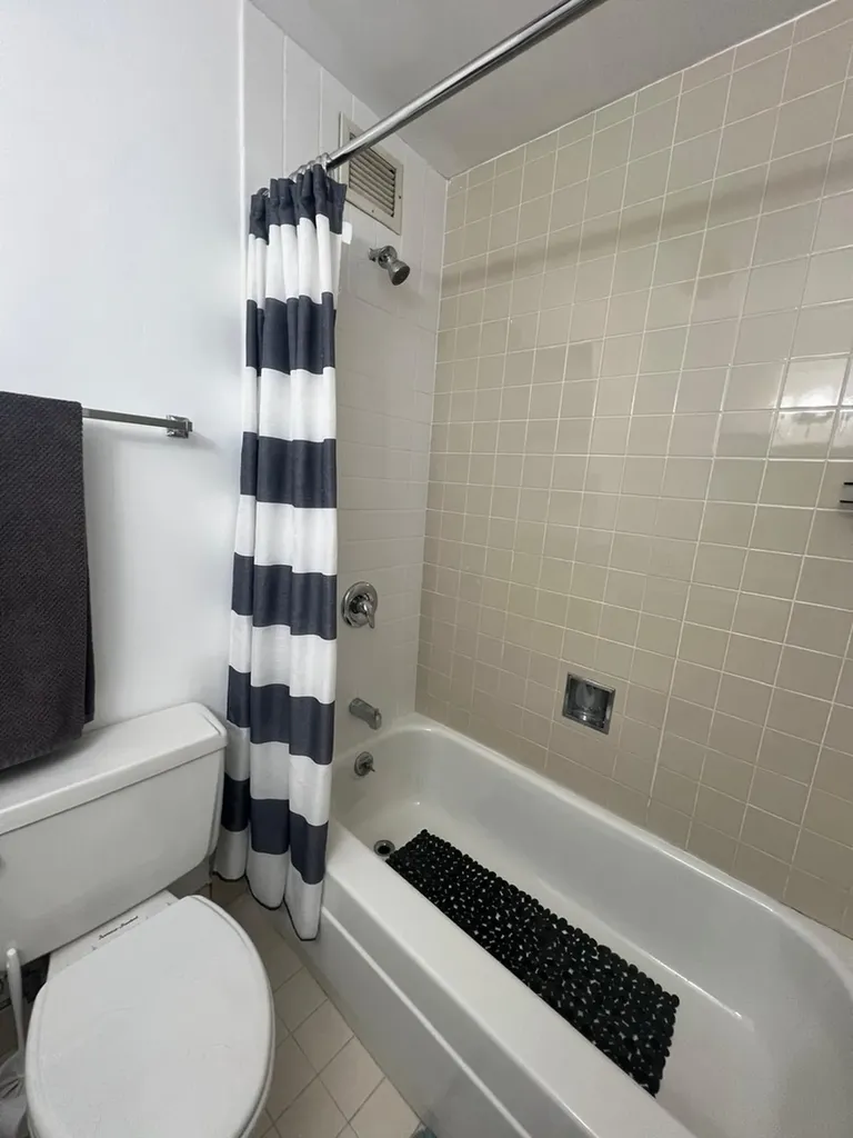 2921 South Michigan Avenue Chicago IL 60616