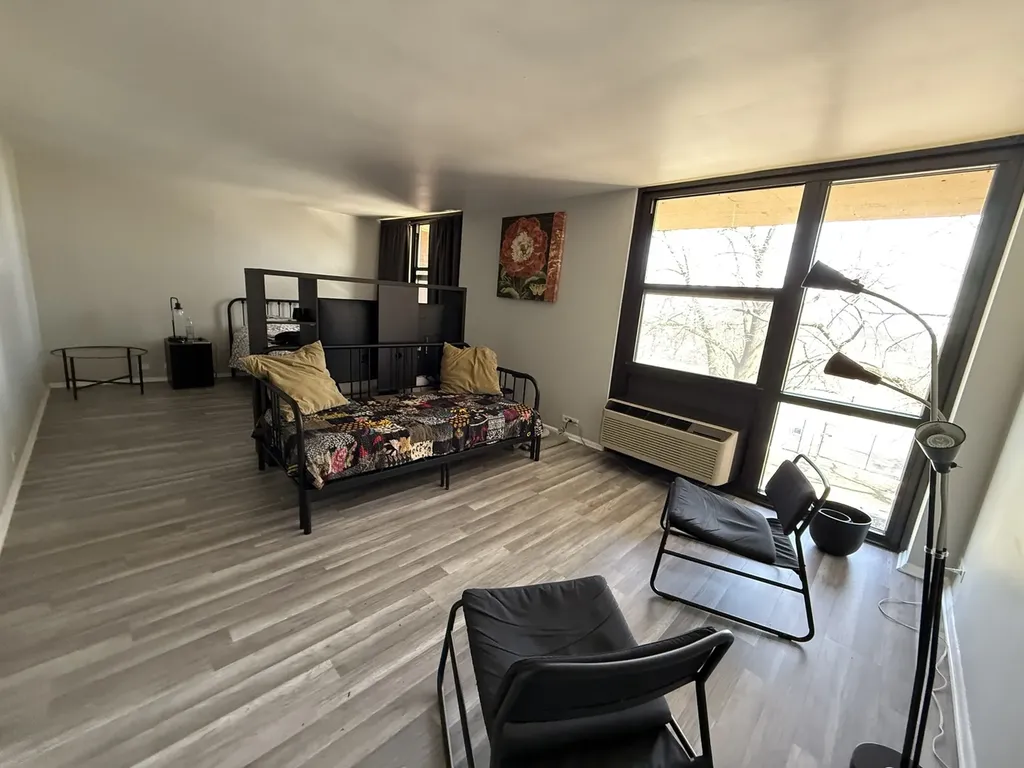 2921 South Michigan Avenue Chicago IL 60616