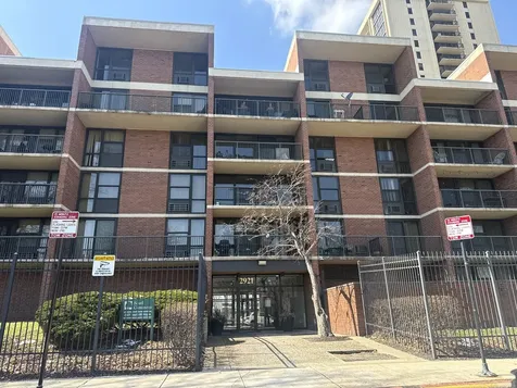 2921 South Michigan Avenue Chicago IL 60616