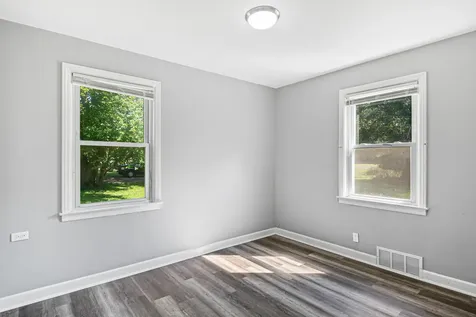 1725 East 158th Street South Holland IL 60473