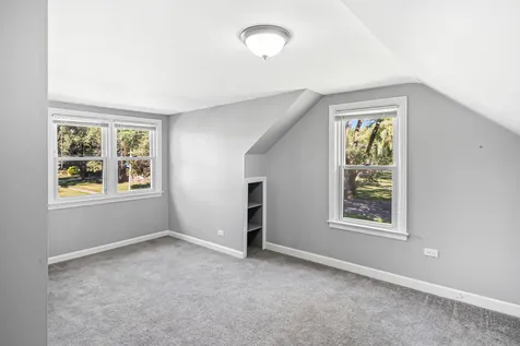 1725 East 158th Street South Holland IL 60473