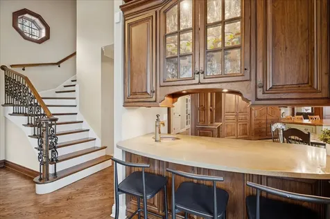 2041 Tremont Court Libertyville IL 60048