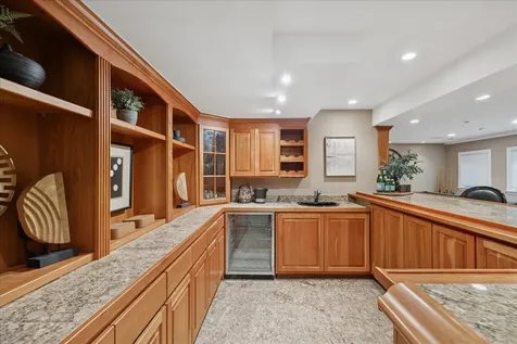 2041 Tremont Court Libertyville IL 60048