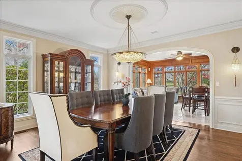 2041 Tremont Court Libertyville IL 60048
