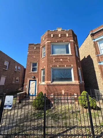 7352 South Langley Avenue Chicago IL 60619