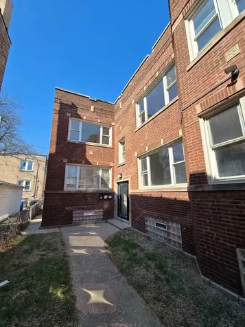7352 South Langley Avenue Chicago IL 60619