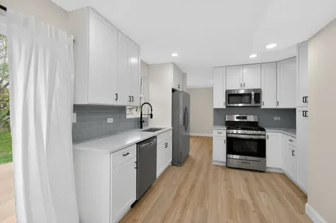 1324 Demmond Street Joliet IL 60432