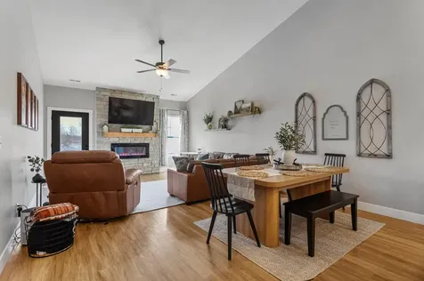 7 Prairie Trail Monticello IL 61856
