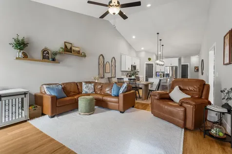 7 Prairie Trail Monticello IL 61856